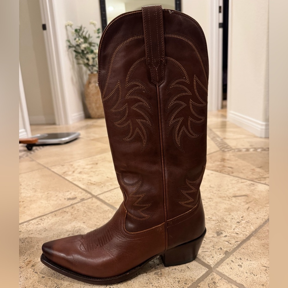 Tecovas “Annie” Brown Cowboy Boots with Stitch Detailing - Picture 3 of 10